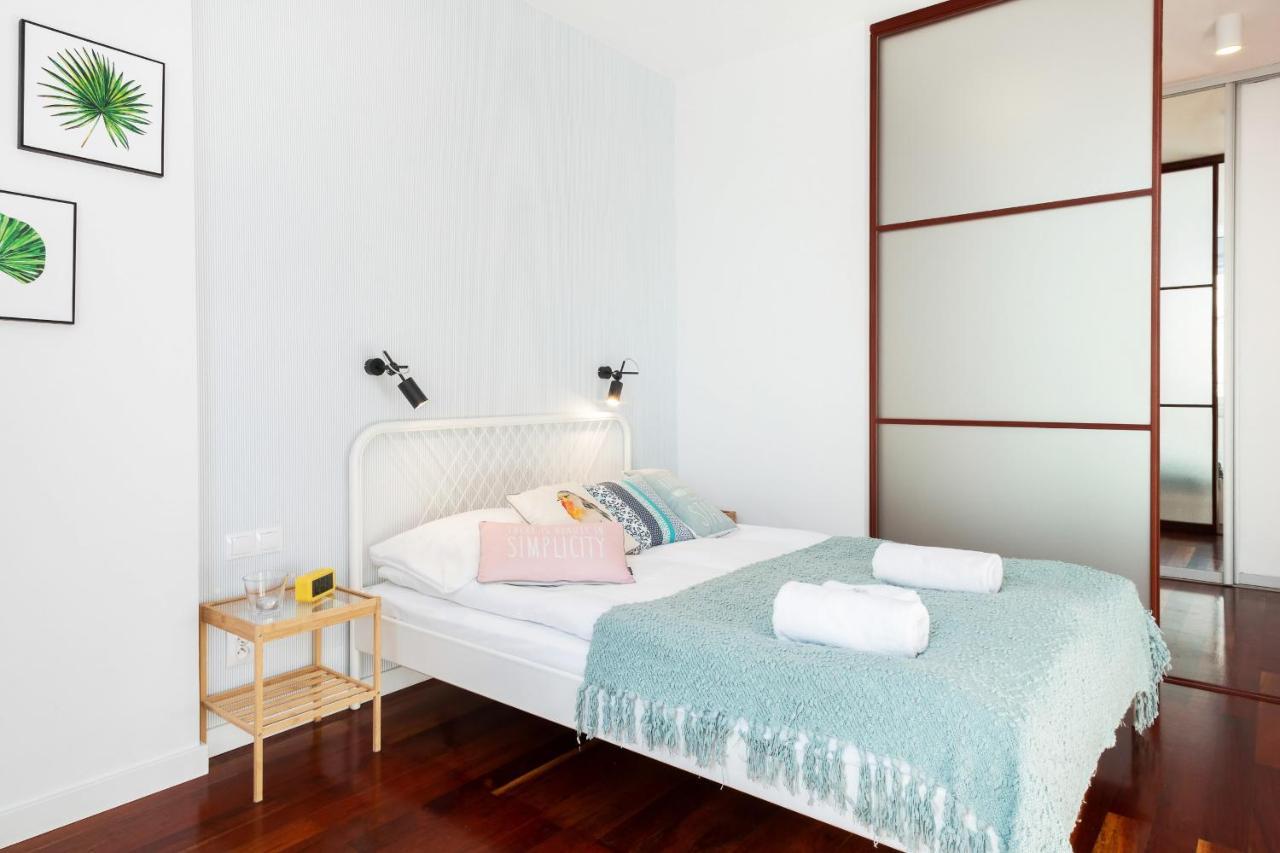 Apartments Warsaw Zelazna By Noclegi Renters Экстерьер фото